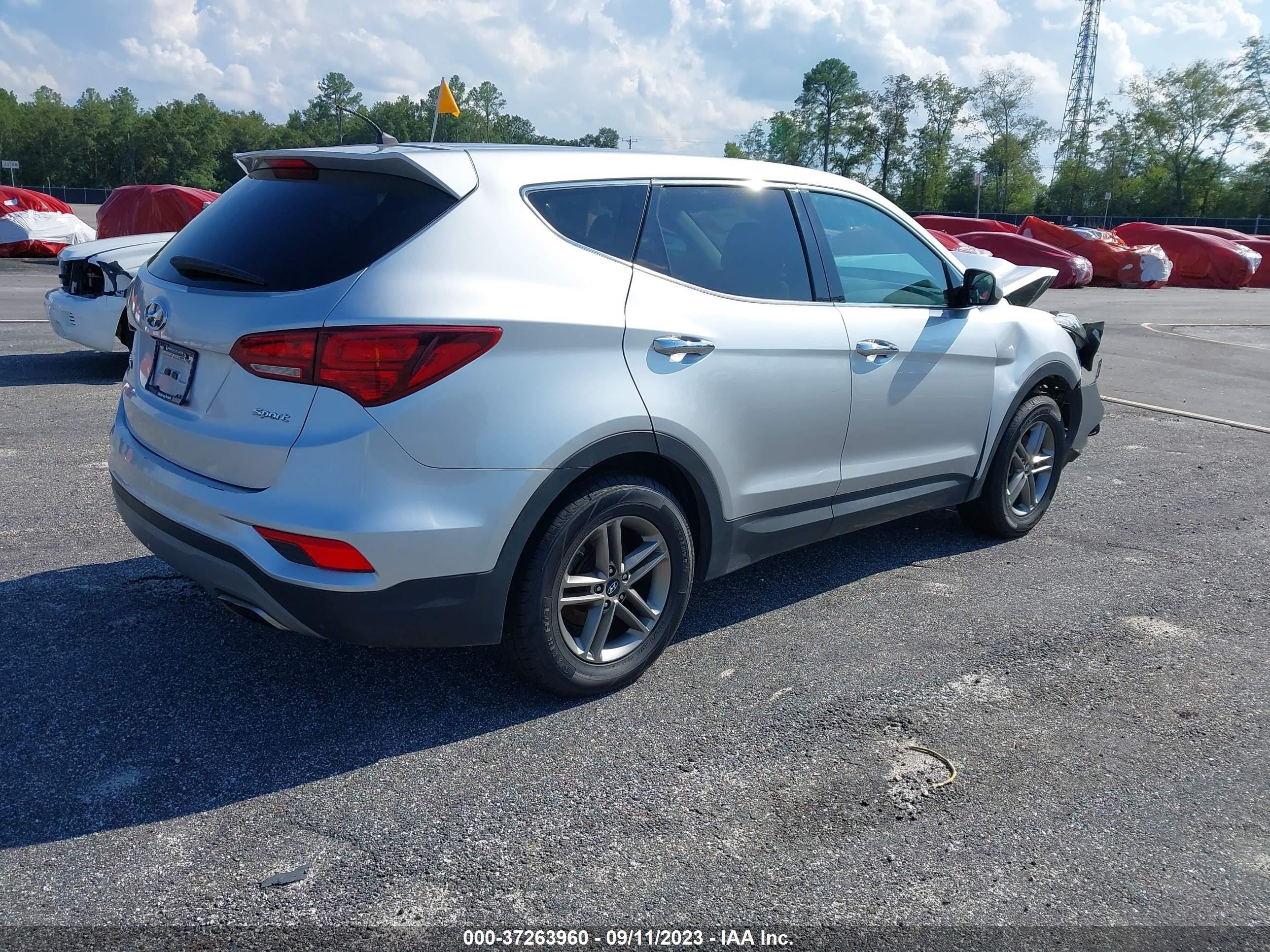 Photo 3 VIN: 5XYZT3LB7JG566441 - HYUNDAI SANTA FE 