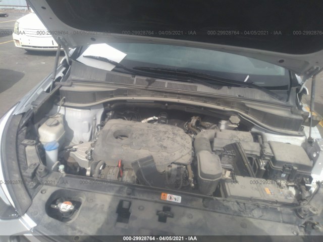 Photo 9 VIN: 5XYZT3LB7JG568948 - HYUNDAI SANTA FE 