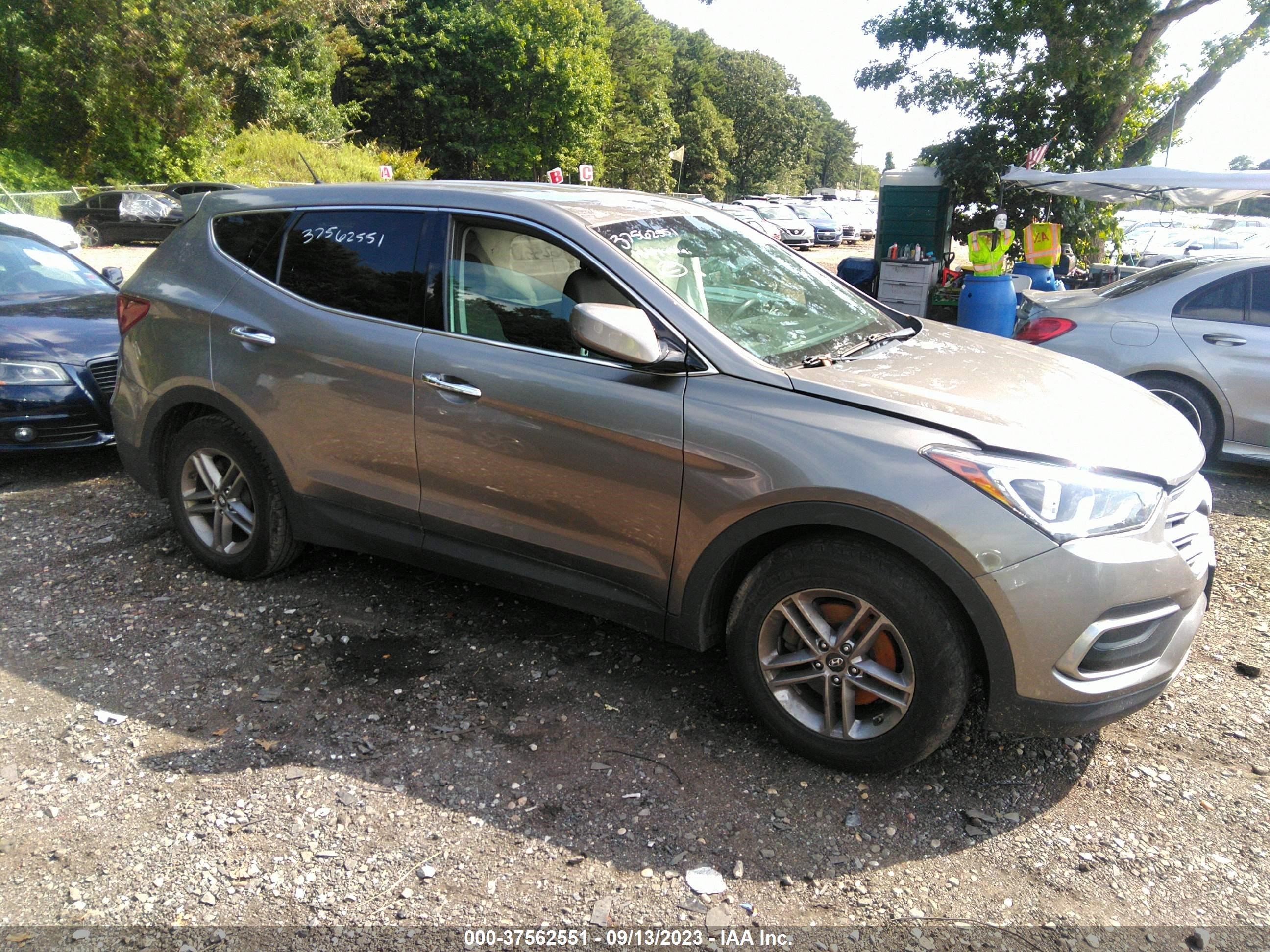 Photo 12 VIN: 5XYZT3LB8JG526014 - HYUNDAI SANTA FE 