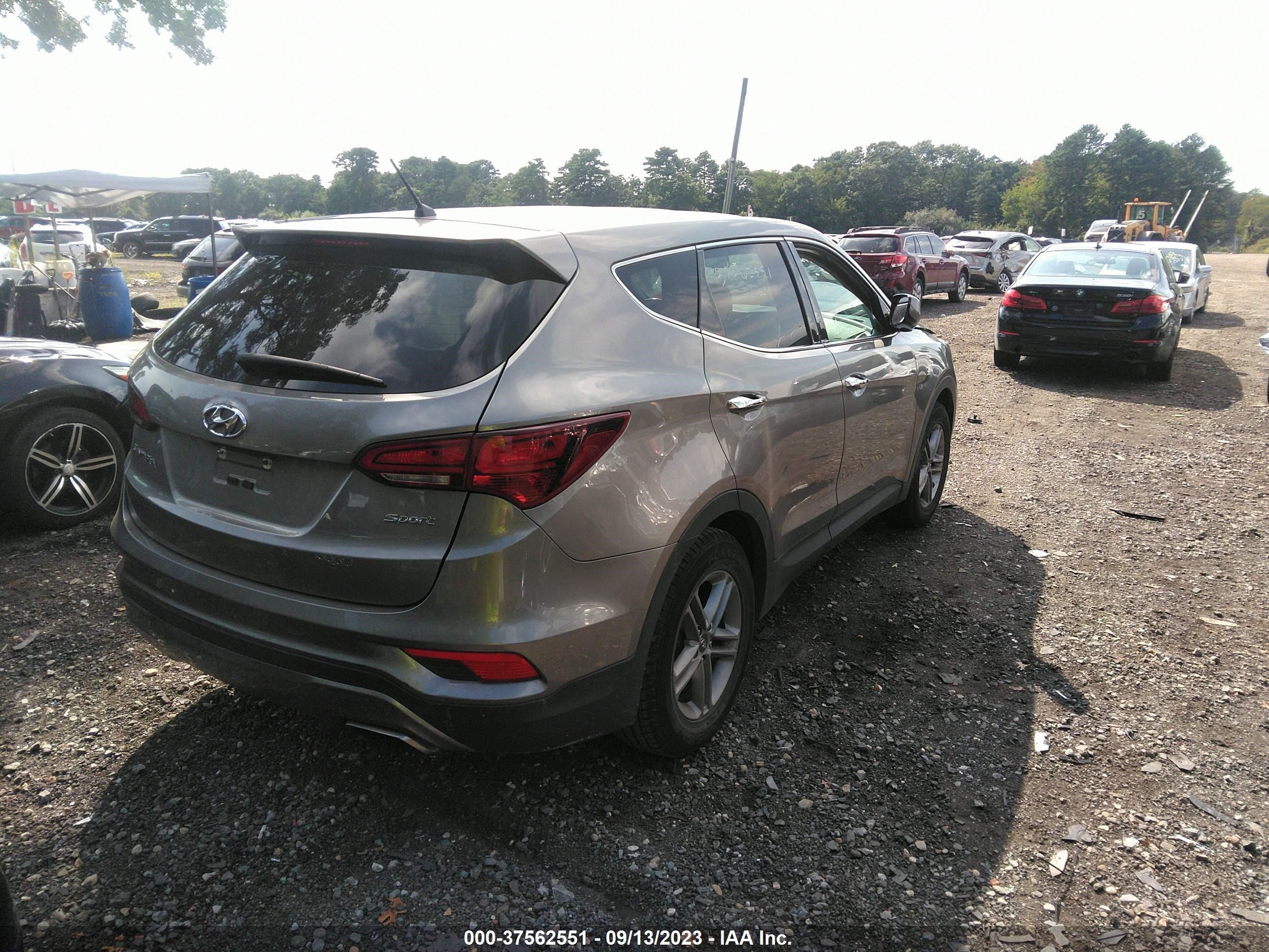 Photo 3 VIN: 5XYZT3LB8JG526014 - HYUNDAI SANTA FE 