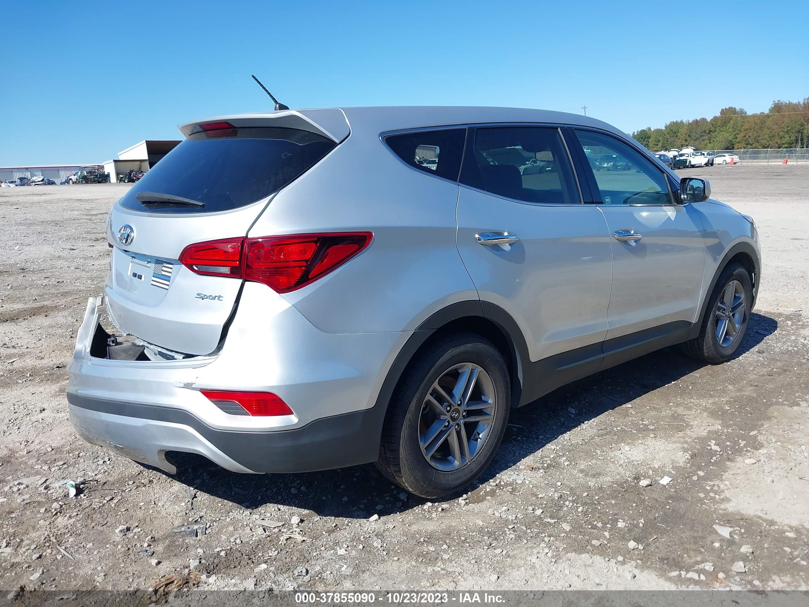 Photo 3 VIN: 5XYZT3LB8JG545338 - HYUNDAI SANTA FE 