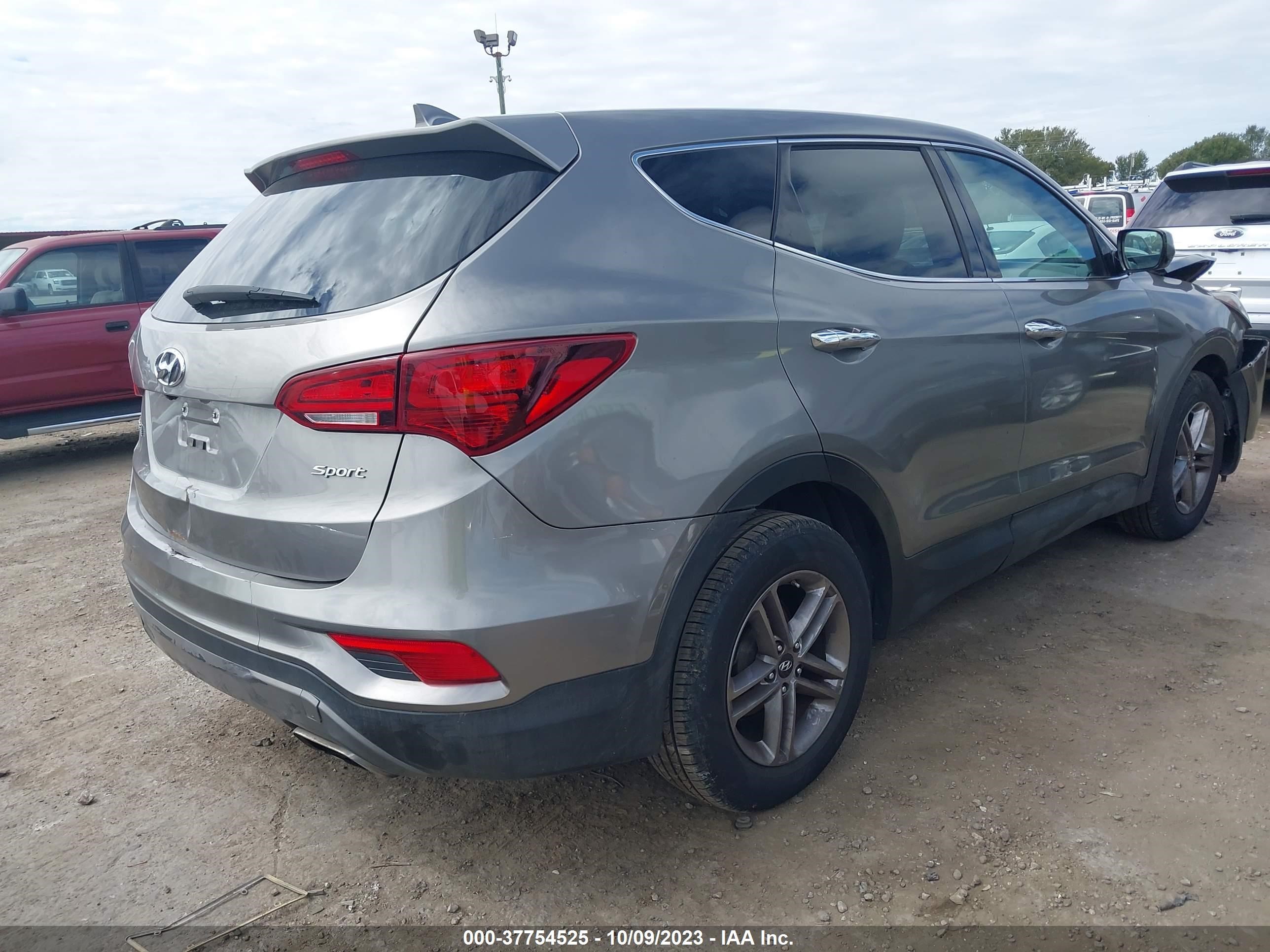 Photo 3 VIN: 5XYZT3LB9HG429060 - HYUNDAI SANTA FE 