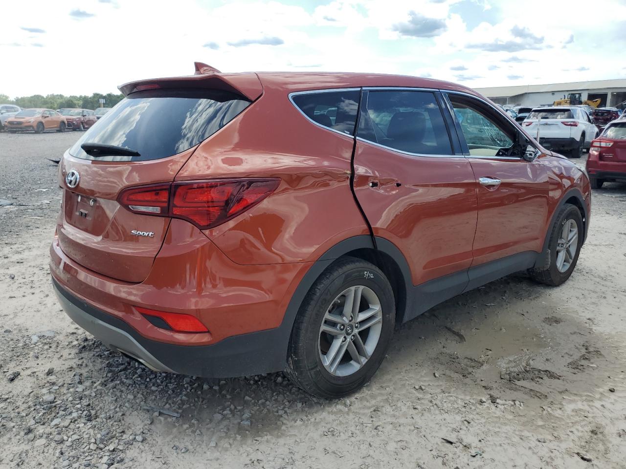 Photo 2 VIN: 5XYZT3LB9HG498492 - HYUNDAI SANTA FE 