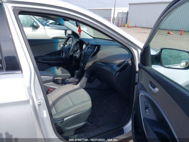 Photo 4 VIN: 5XYZTDLB0EG172209 - HYUNDAI SANTA FE SPORT 