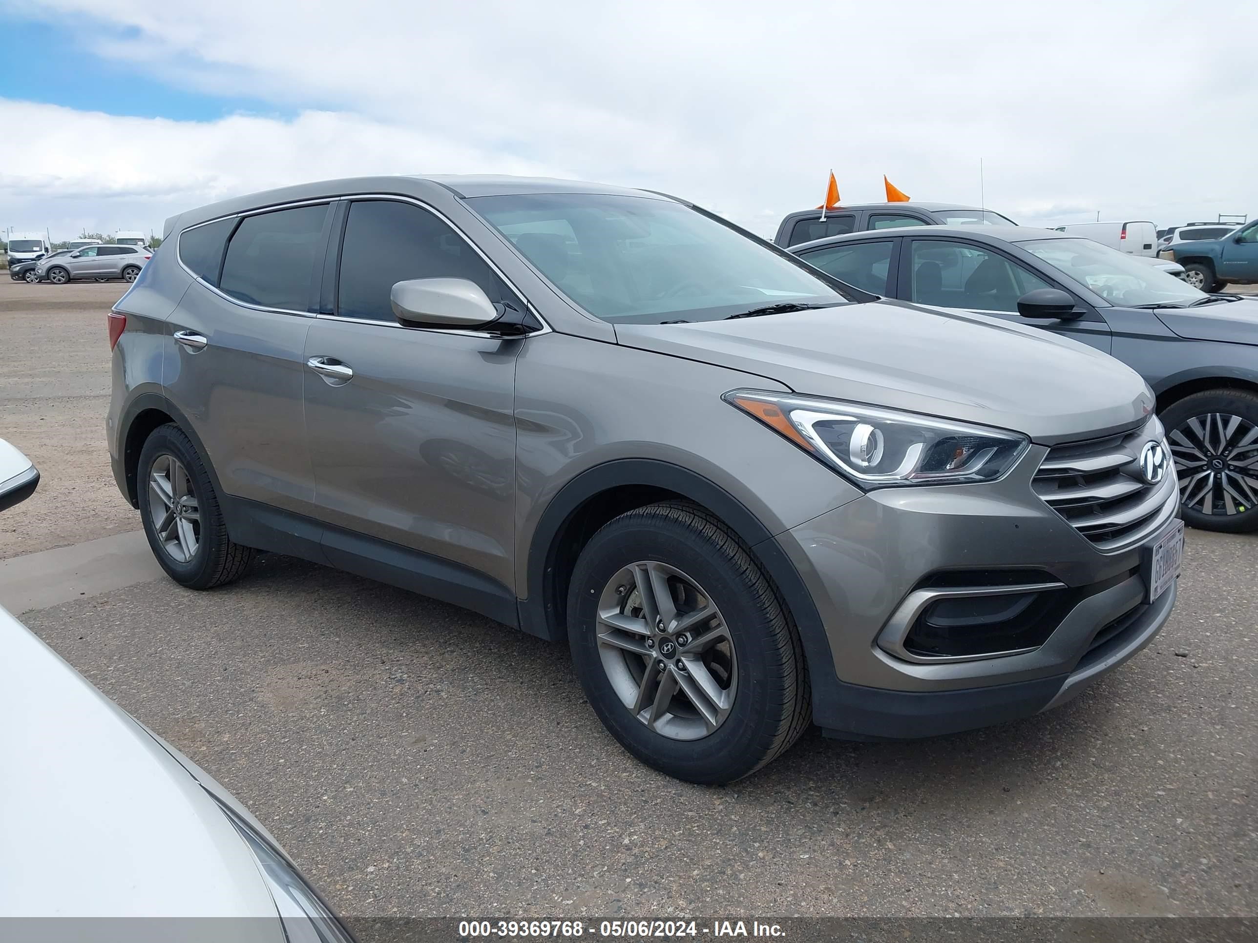 Photo 0 VIN: 5XYZTDLB0HG410709 - HYUNDAI SANTA FE 