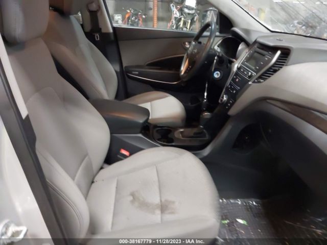 Photo 4 VIN: 5XYZTDLB0HG437506 - HYUNDAI SANTA FE SPORT 