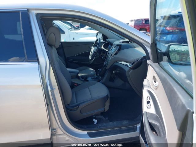 Photo 4 VIN: 5XYZTDLB1HG442021 - HYUNDAI SANTA FE 