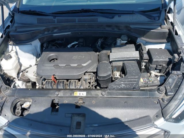 Photo 9 VIN: 5XYZTDLB1JG523252 - HYUNDAI SANTA FE SPORT 