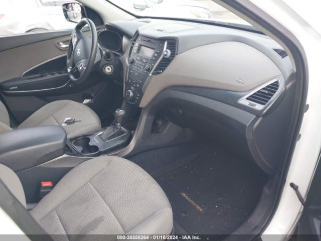 Photo 4 VIN: 5XYZTDLB2FG236509 - HYUNDAI SANTA FE SPORT 