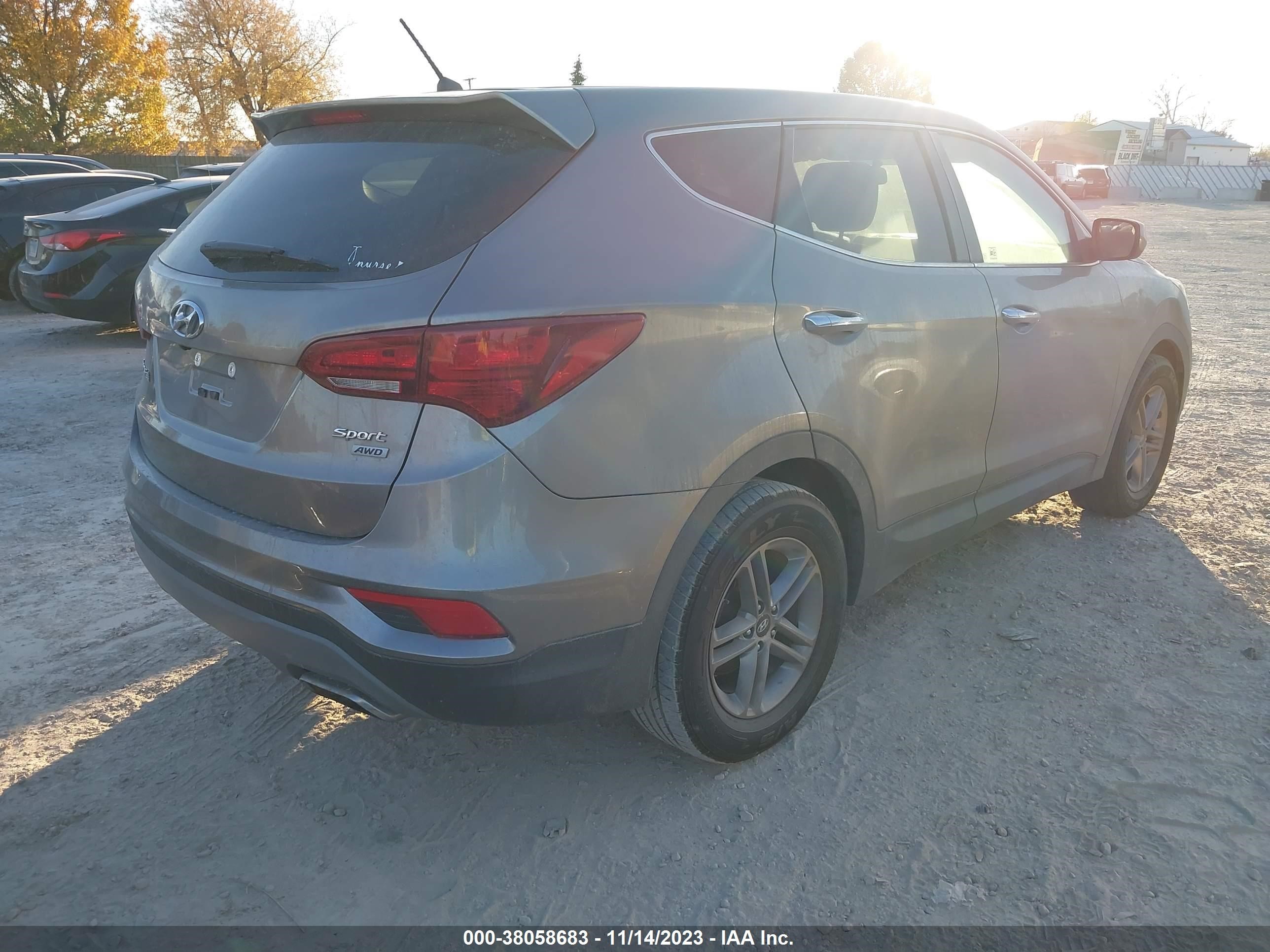 Photo 3 VIN: 5XYZTDLB3JG573098 - HYUNDAI SANTA FE 