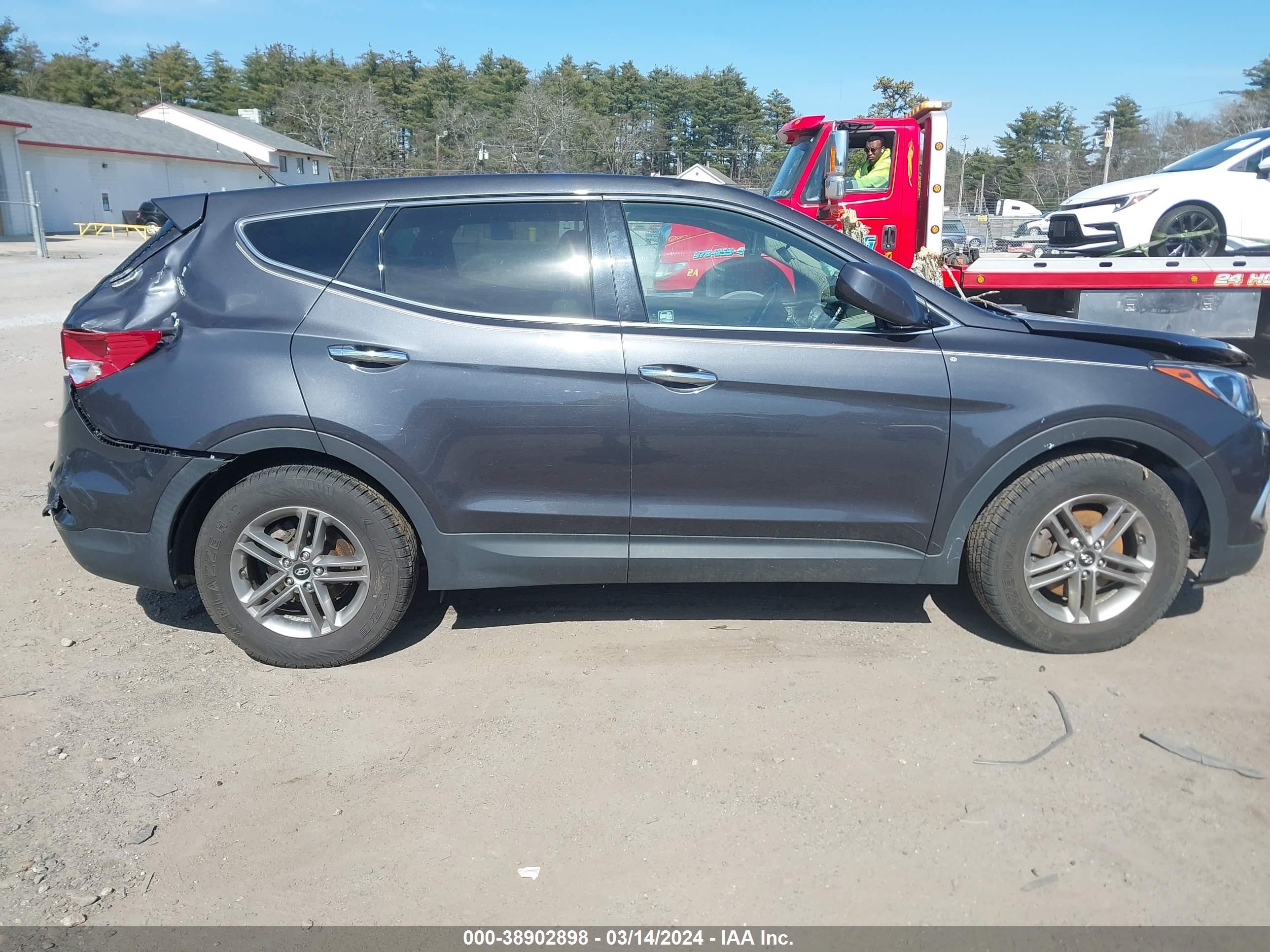 Photo 12 VIN: 5XYZTDLB4JG562692 - HYUNDAI SANTA FE 