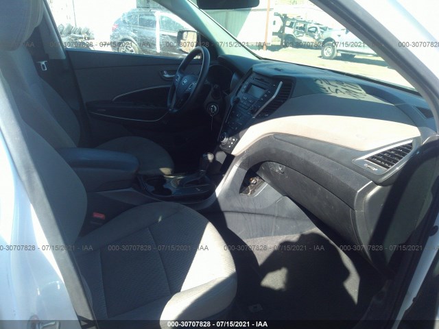 Photo 4 VIN: 5XYZTDLB5GG319059 - HYUNDAI SANTA FE SPORT 