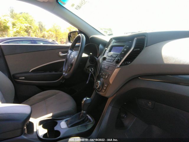 Photo 4 VIN: 5XYZTDLB7FG297063 - HYUNDAI SANTA FE SPORT 