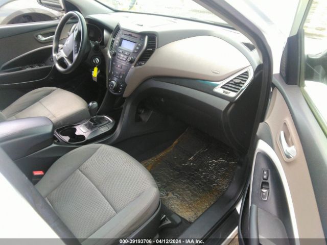 Photo 4 VIN: 5XYZTDLBXEG161881 - HYUNDAI SANTA FE SPORT 