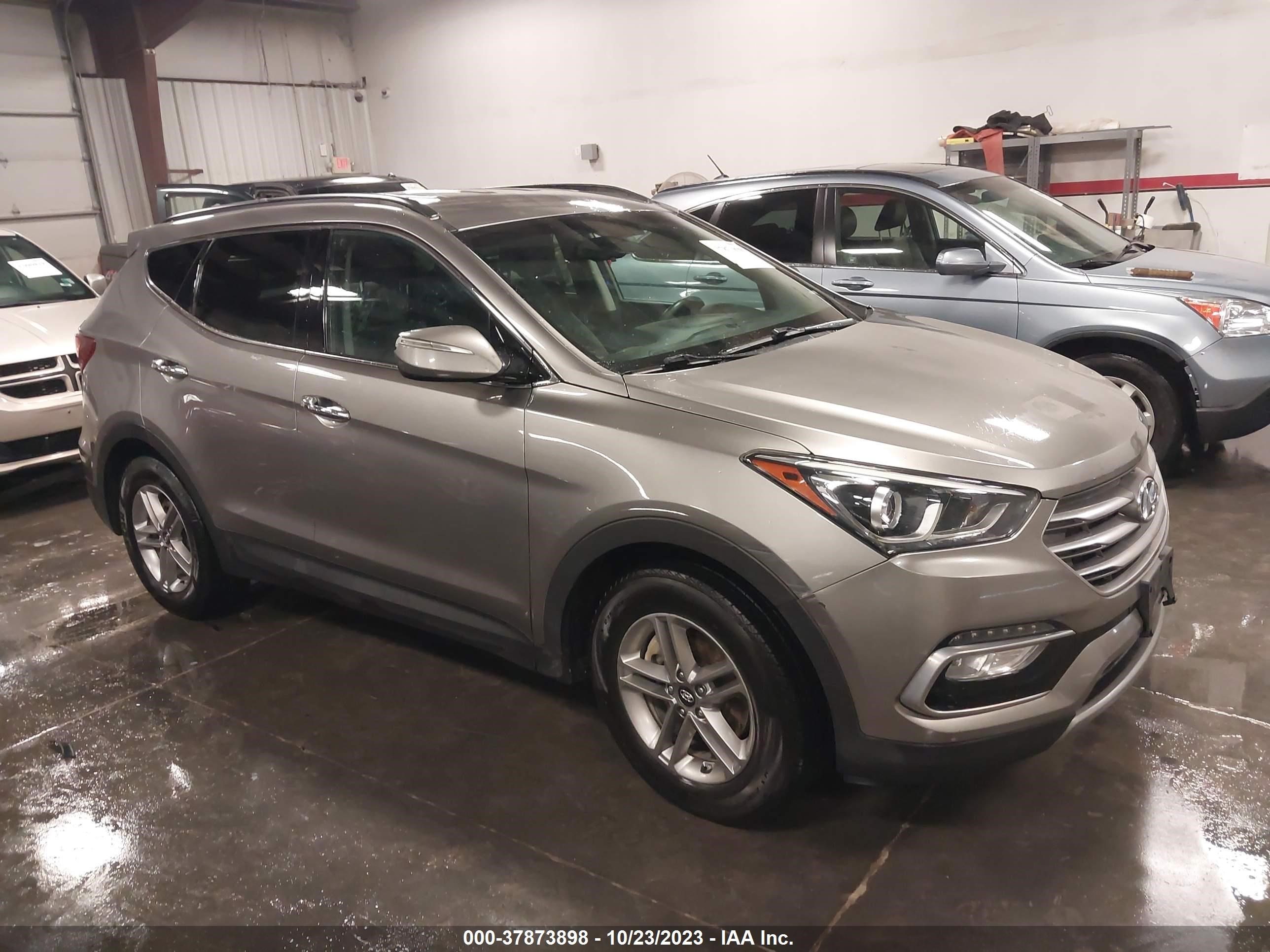 Photo 0 VIN: 5XYZU3LB0JG511911 - HYUNDAI SANTA FE 