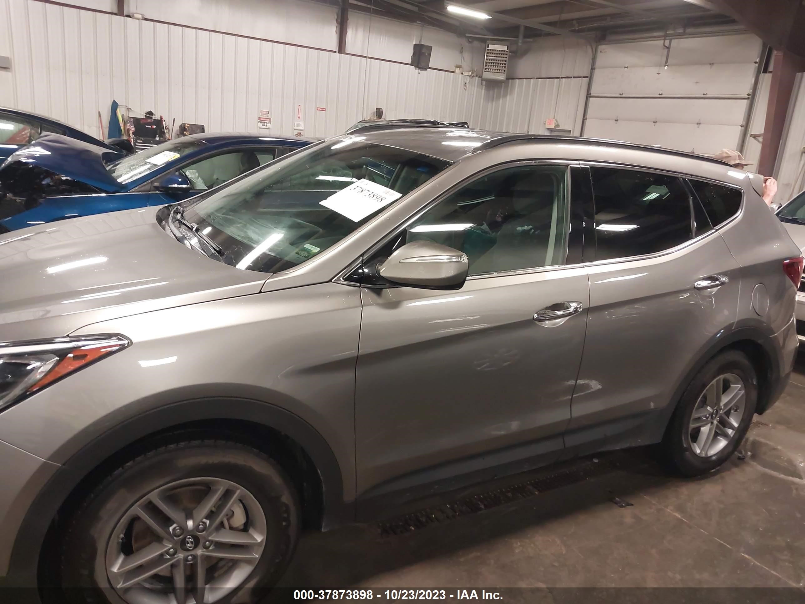 Photo 13 VIN: 5XYZU3LB0JG511911 - HYUNDAI SANTA FE 