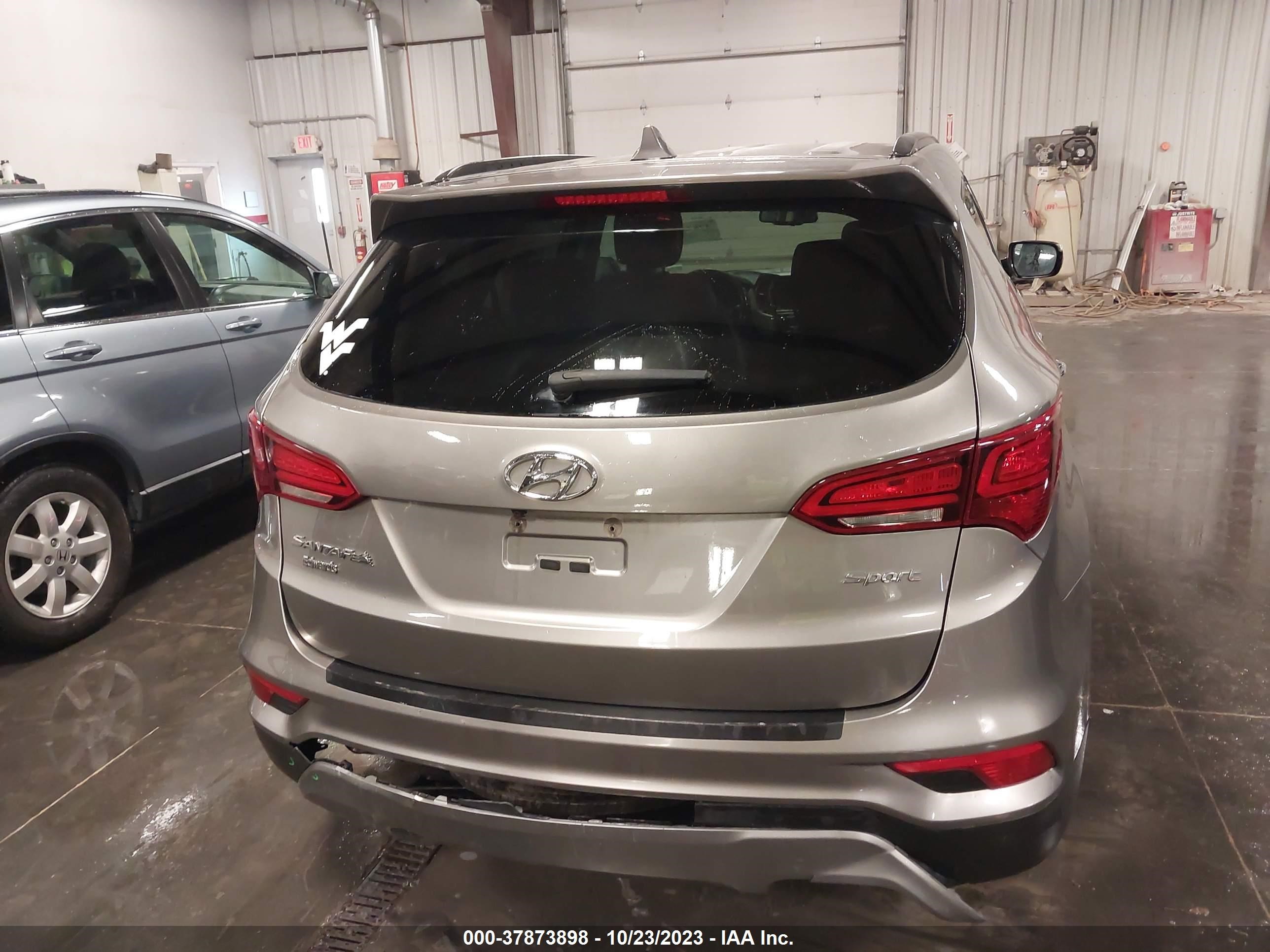 Photo 15 VIN: 5XYZU3LB0JG511911 - HYUNDAI SANTA FE 