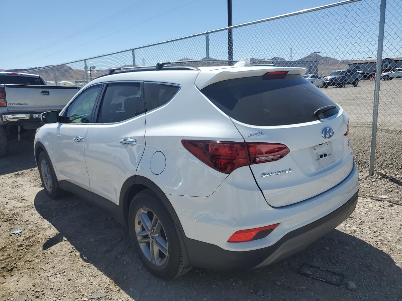 Photo 1 VIN: 5XYZU3LB0JG542625 - HYUNDAI SANTA FE 