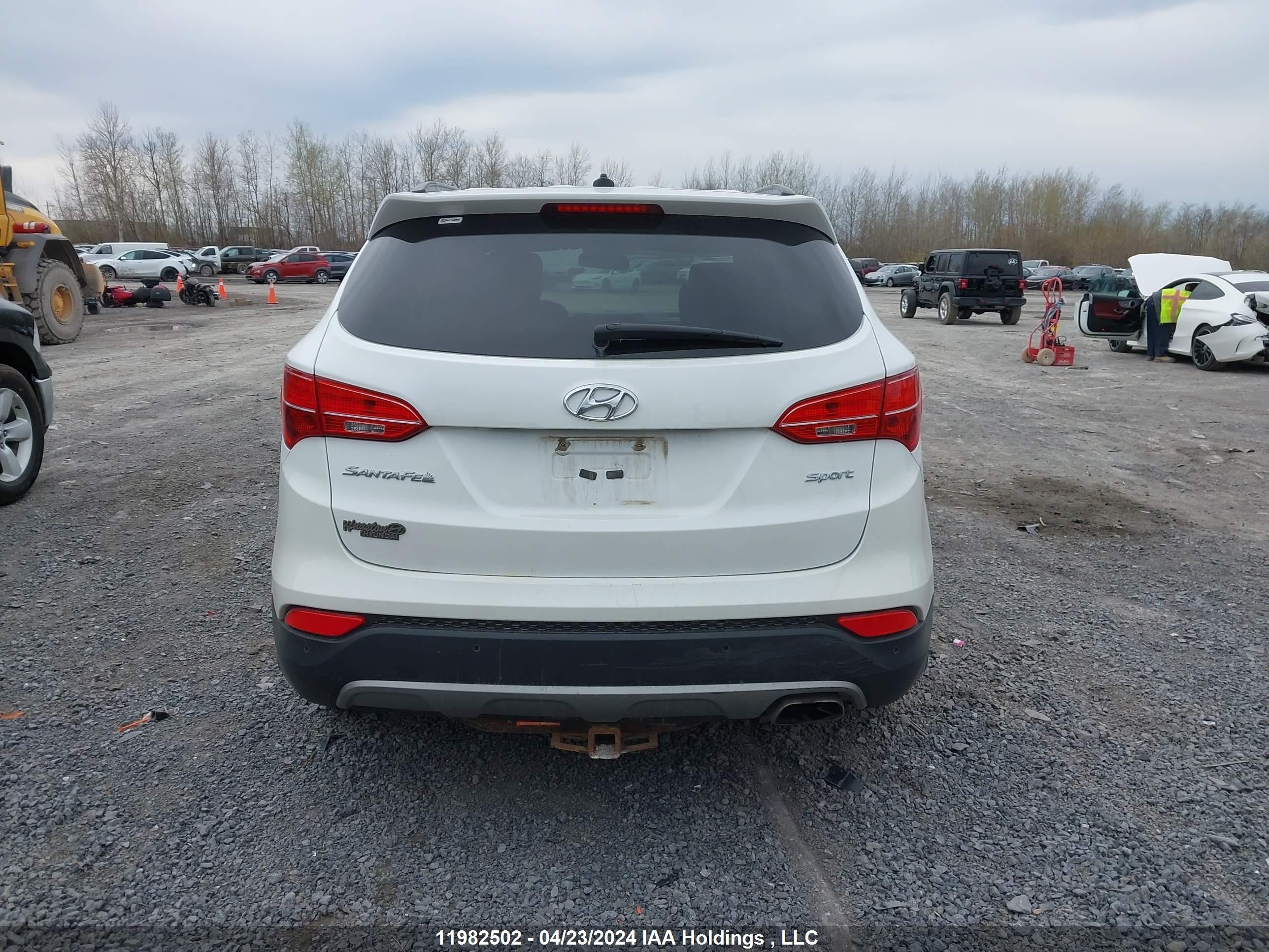 Photo 15 VIN: 5XYZU3LB2DG042227 - HYUNDAI SANTA FE 