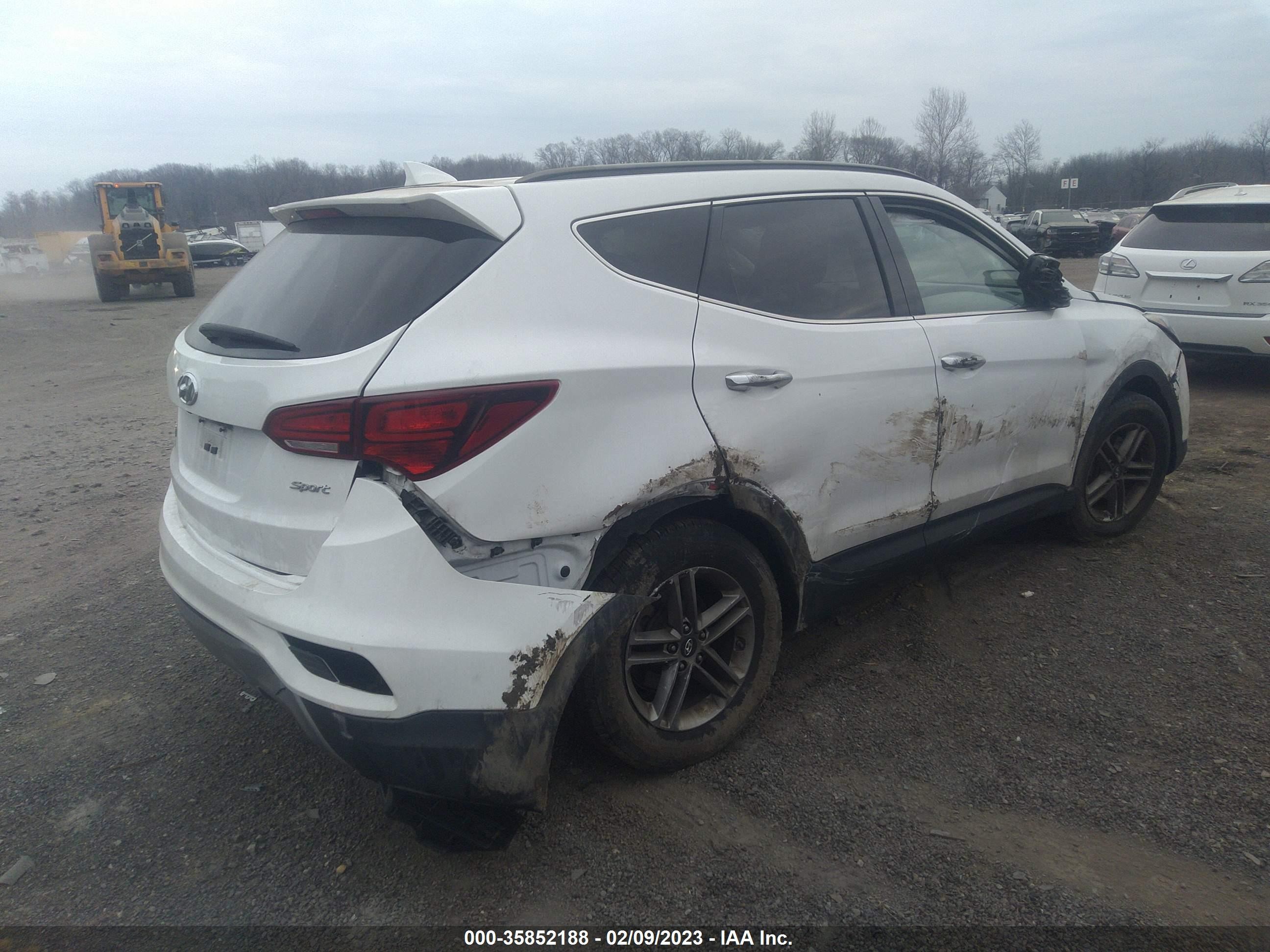 Photo 3 VIN: 5XYZU3LB3HG415796 - HYUNDAI SANTA FE 