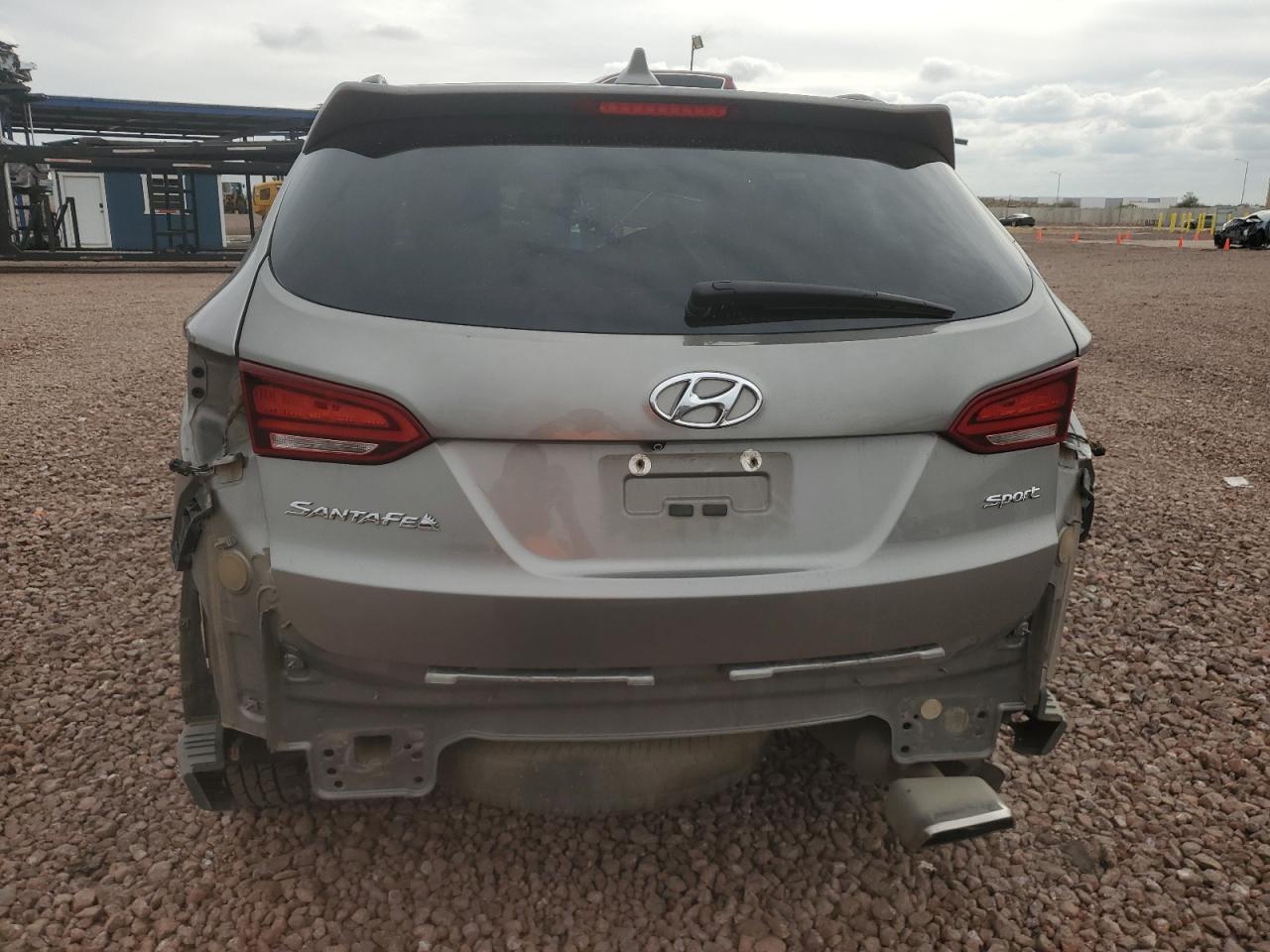 Photo 5 VIN: 5XYZU3LB3JG564246 - HYUNDAI SANTA FE 