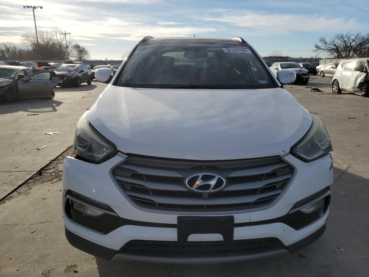 Photo 4 VIN: 5XYZU3LB4HG465185 - HYUNDAI SANTA FE 