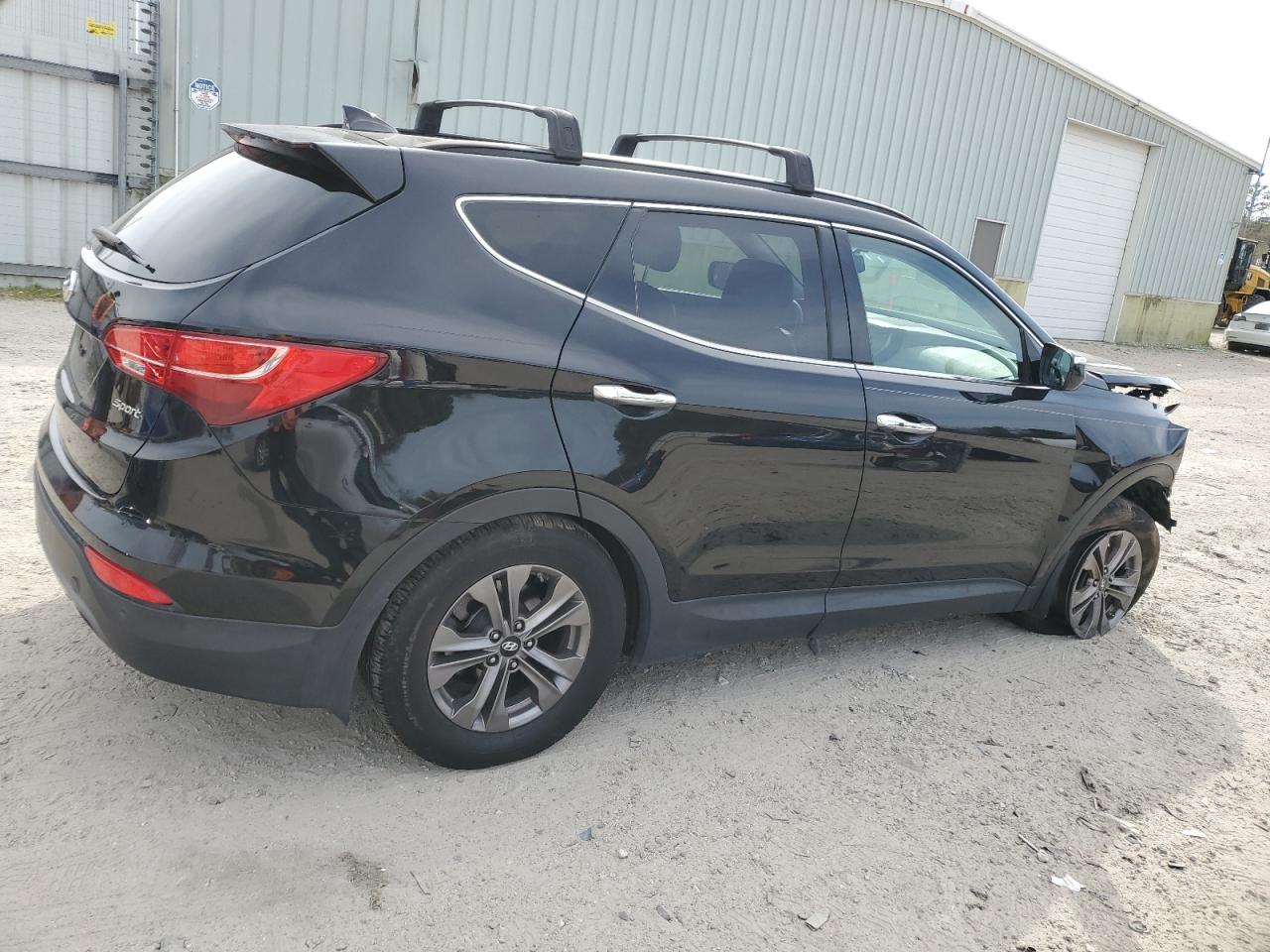 Photo 2 VIN: 5XYZU3LB6FG304379 - HYUNDAI SANTA FE 