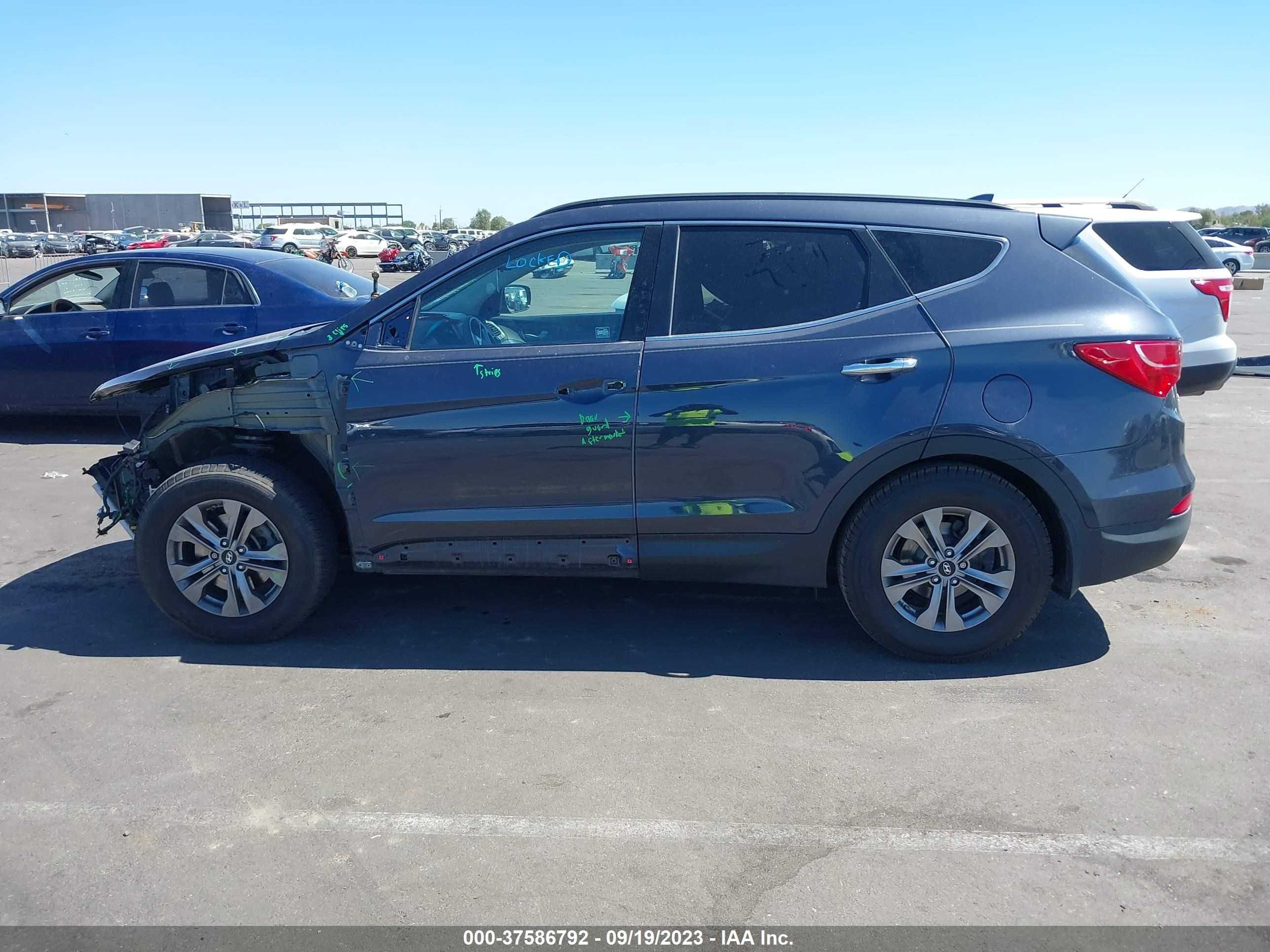 Photo 13 VIN: 5XYZU3LB7GG346058 - HYUNDAI SANTA FE 