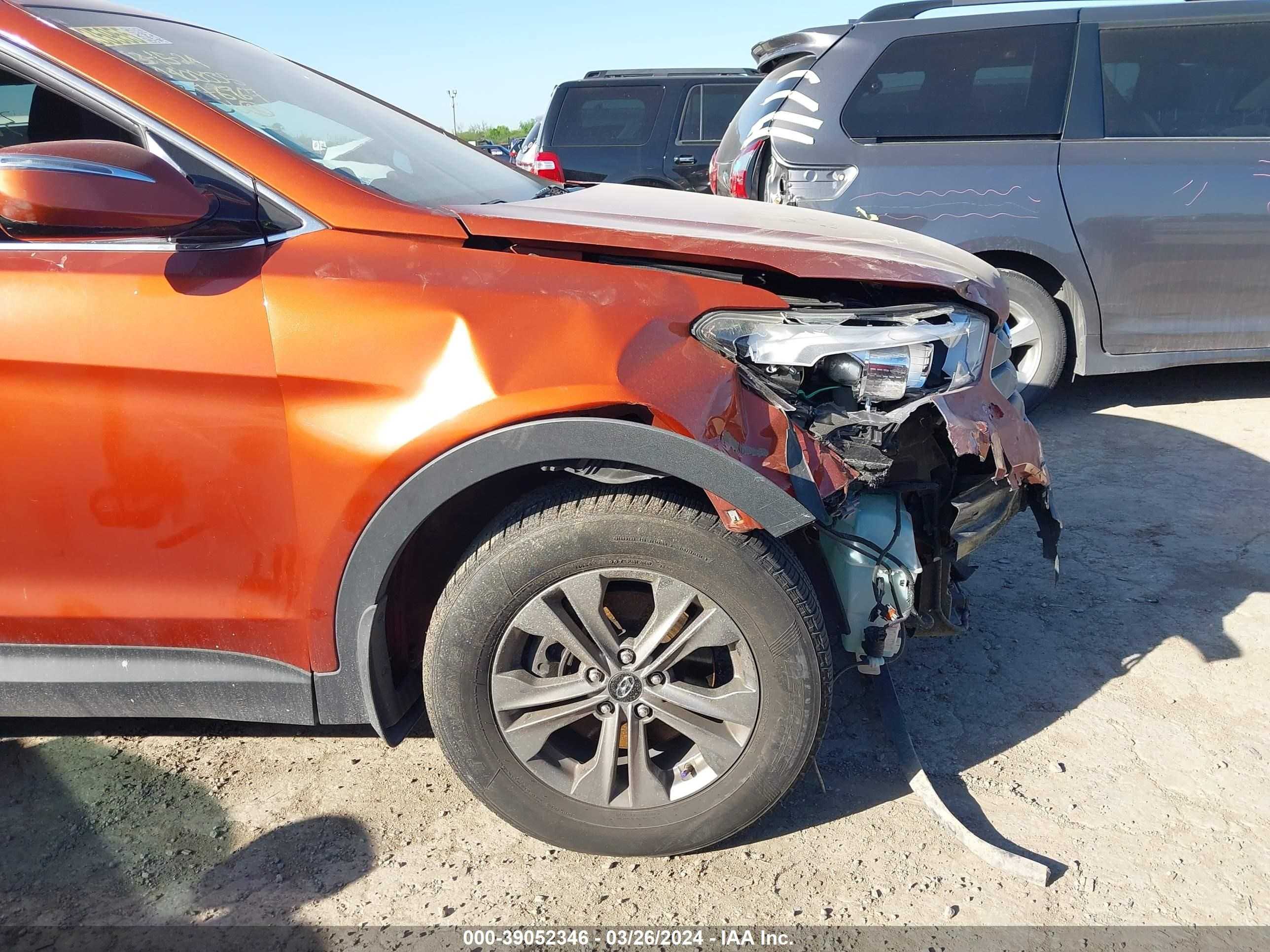 Photo 5 VIN: 5XYZU3LB7GG376967 - HYUNDAI SANTA FE 