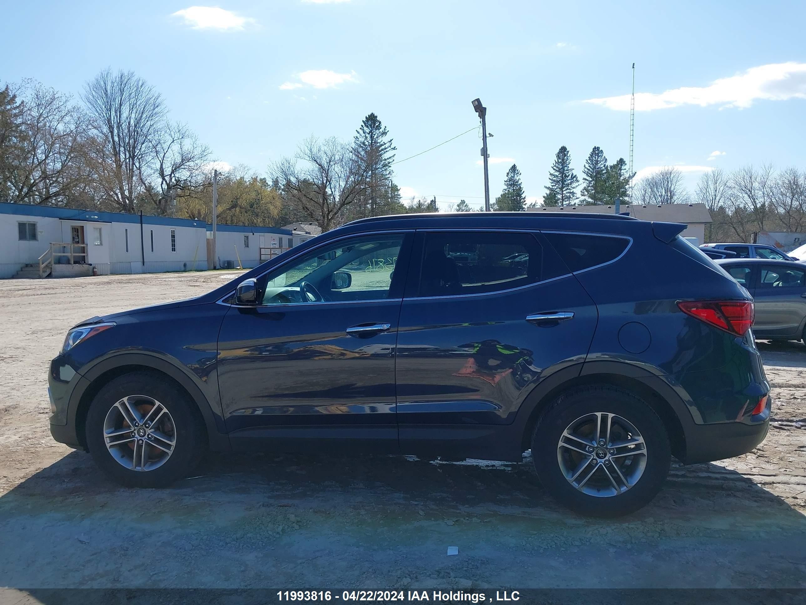 Photo 13 VIN: 5XYZU3LB8JG521120 - HYUNDAI SANTA FE 