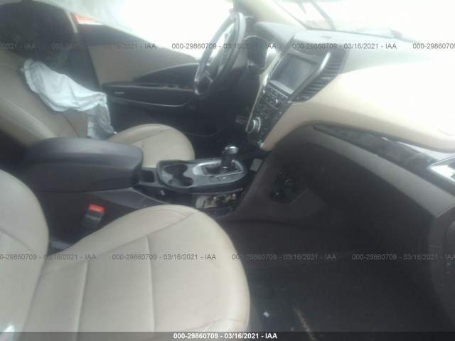 Photo 4 VIN: 5XYZU4LA1HG475928 - HYUNDAI SANTA FE SPORT 