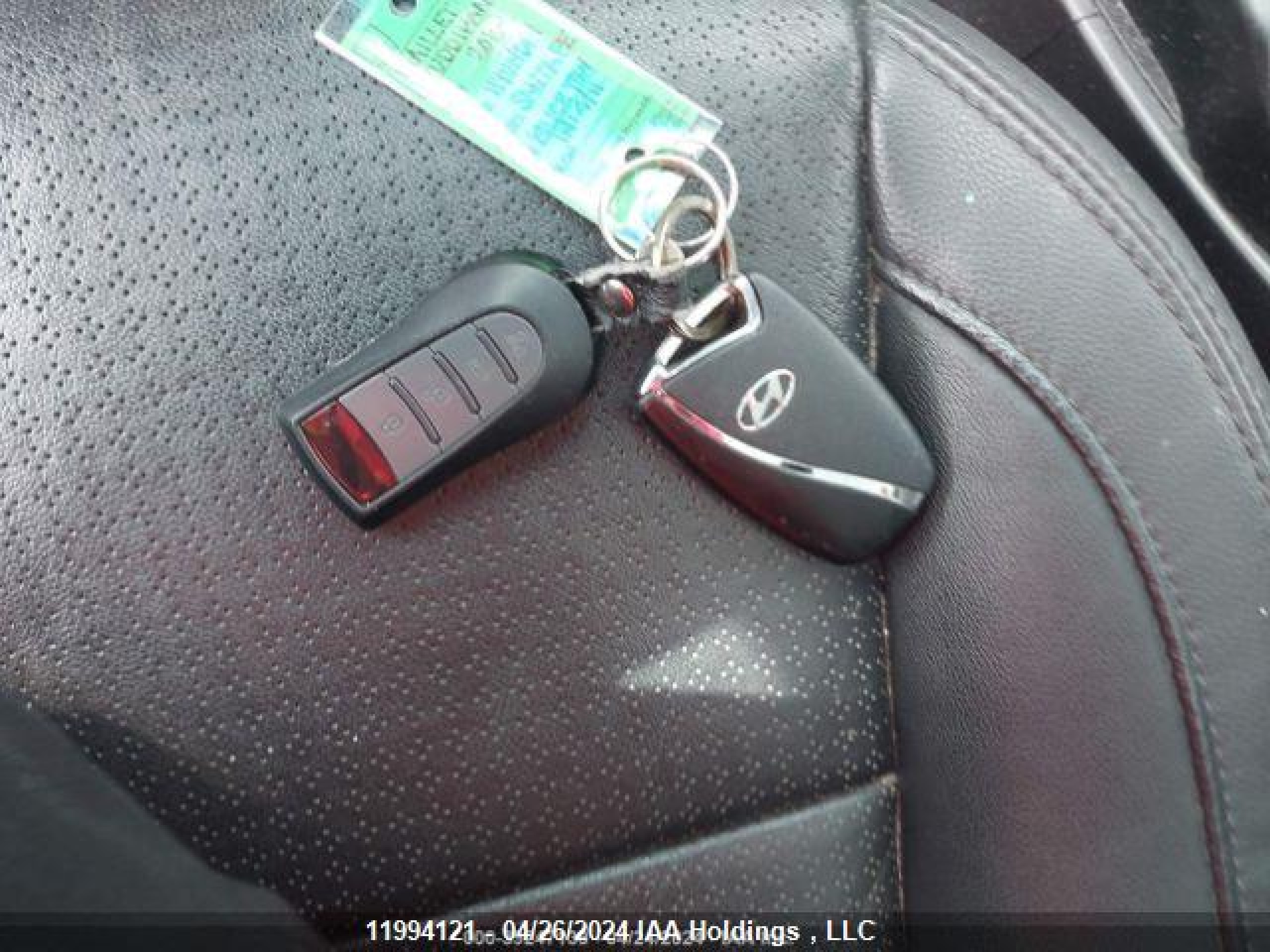 Photo 11 VIN: 5XYZUDLA0GG322620 - HYUNDAI SANTA FE 