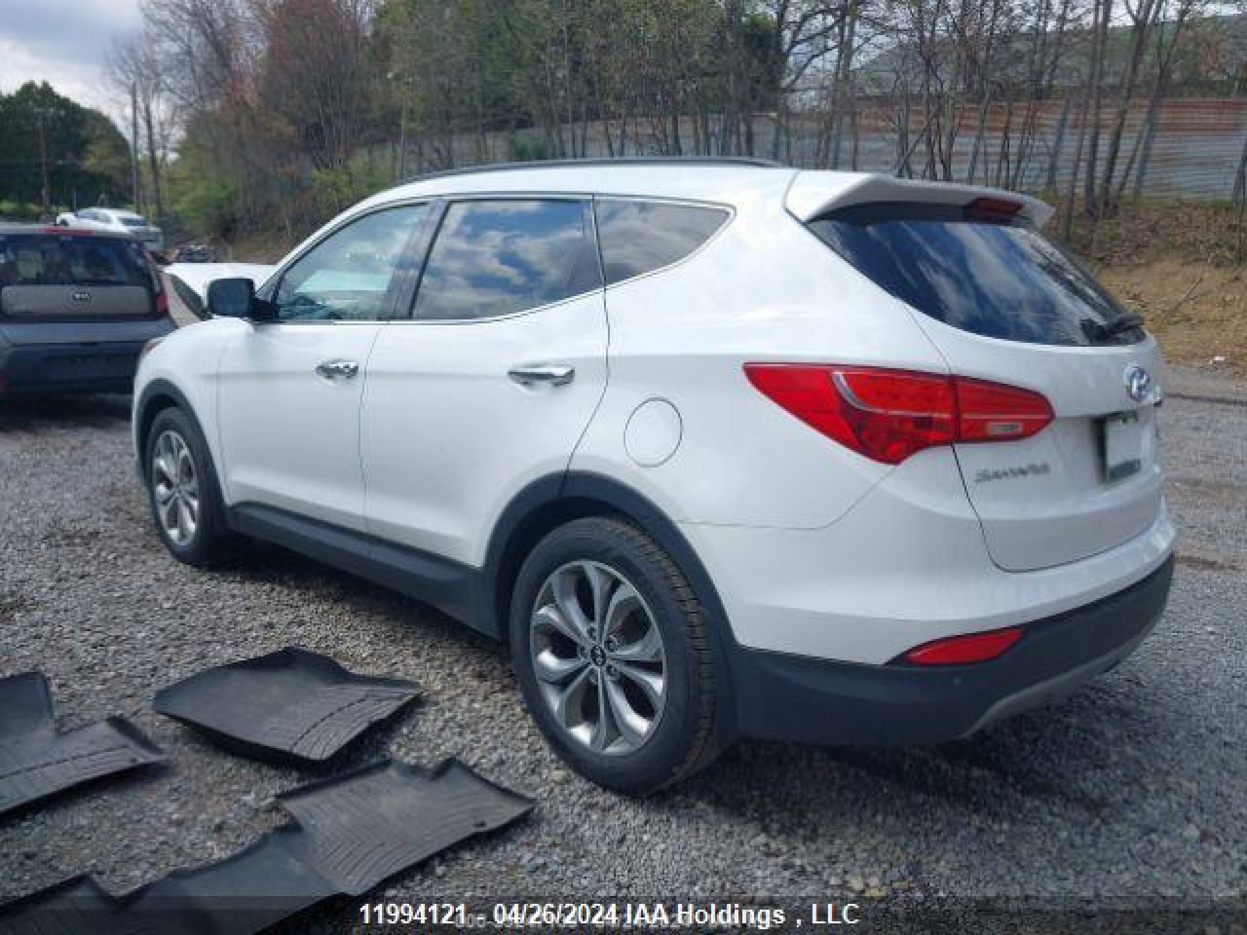 Photo 3 VIN: 5XYZUDLA0GG322620 - HYUNDAI SANTA FE 