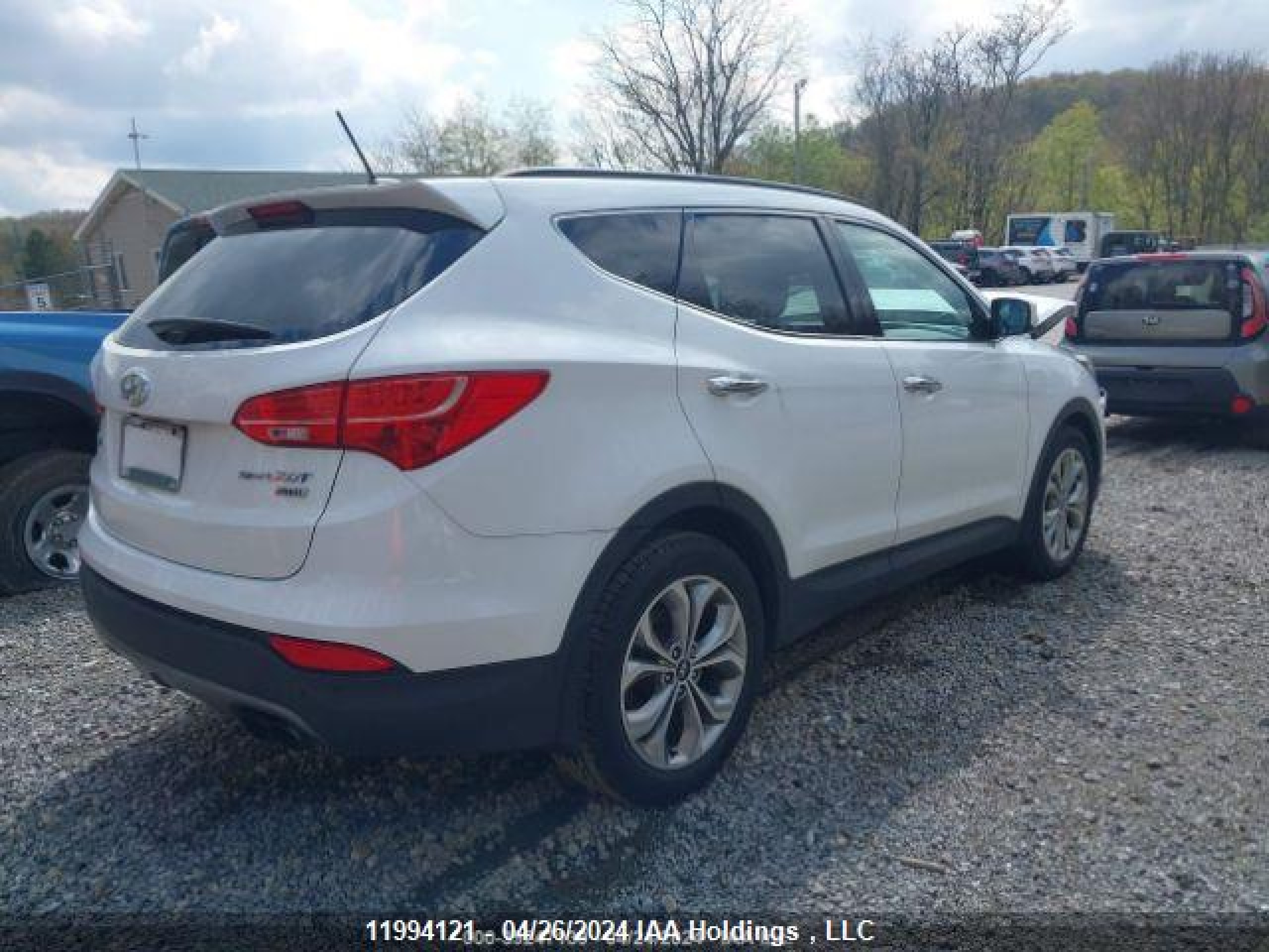 Photo 4 VIN: 5XYZUDLA0GG322620 - HYUNDAI SANTA FE 