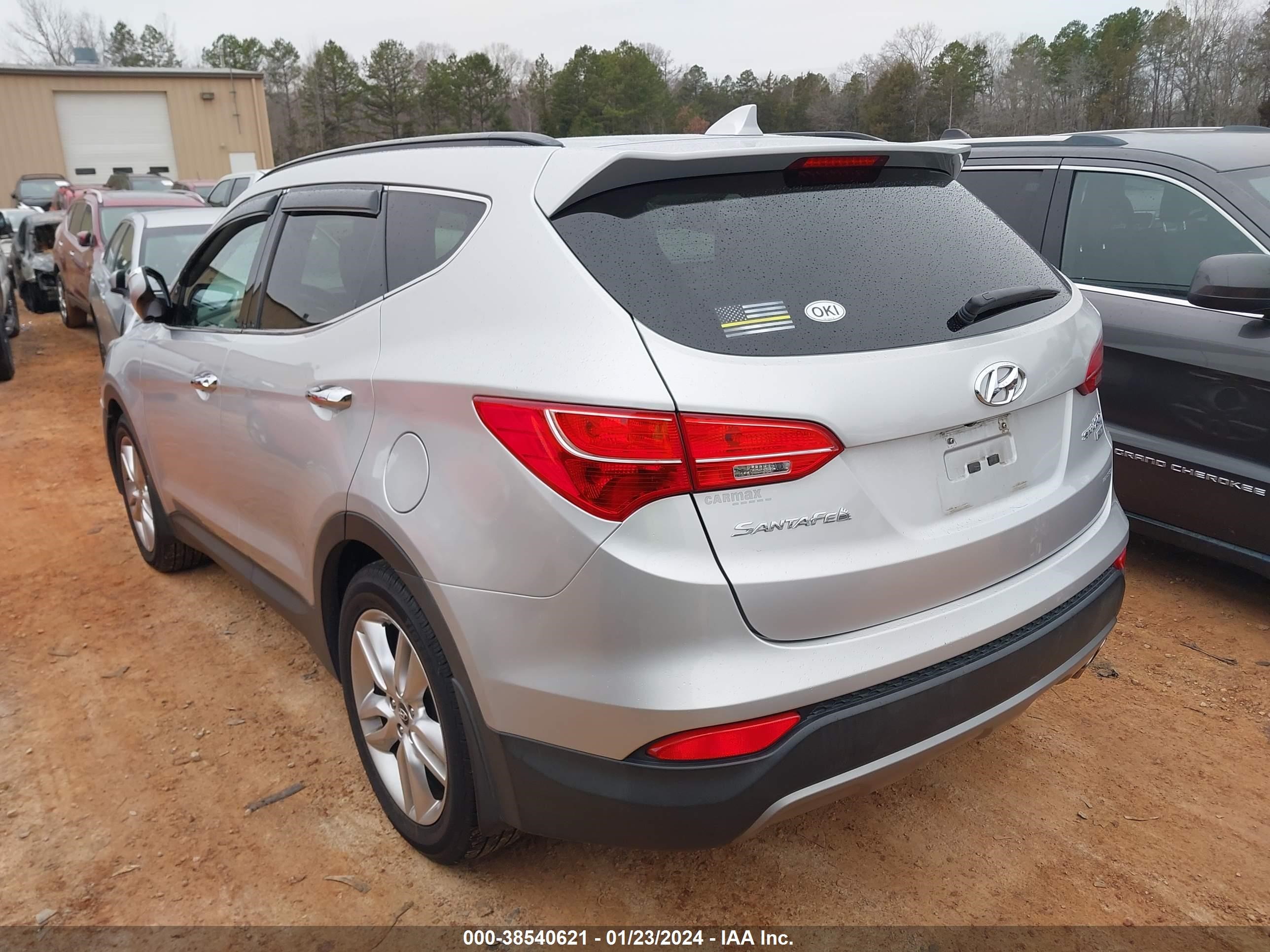 Photo 2 VIN: 5XYZUDLA2EG173463 - HYUNDAI SANTA FE 