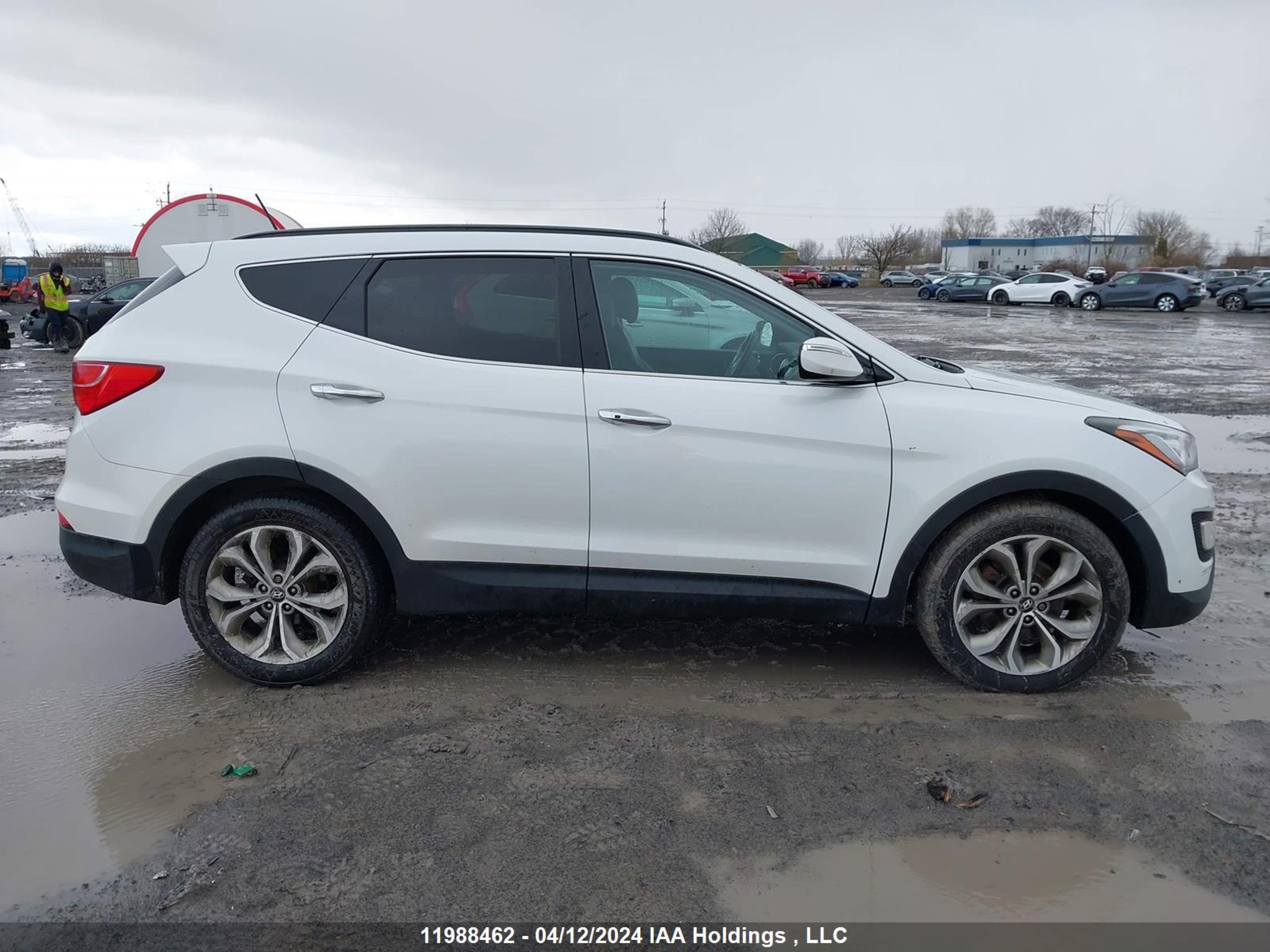 Photo 12 VIN: 5XYZUDLA4EG231427 - HYUNDAI SANTA FE 