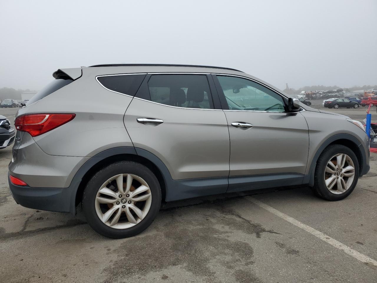 Photo 2 VIN: 5XYZUDLA5EG202762 - HYUNDAI SANTA FE 