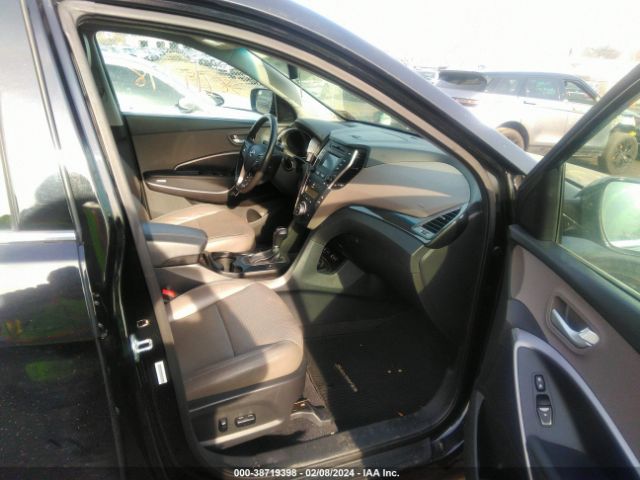 Photo 4 VIN: 5XYZUDLA8EG207888 - HYUNDAI SANTA FE SPORT 