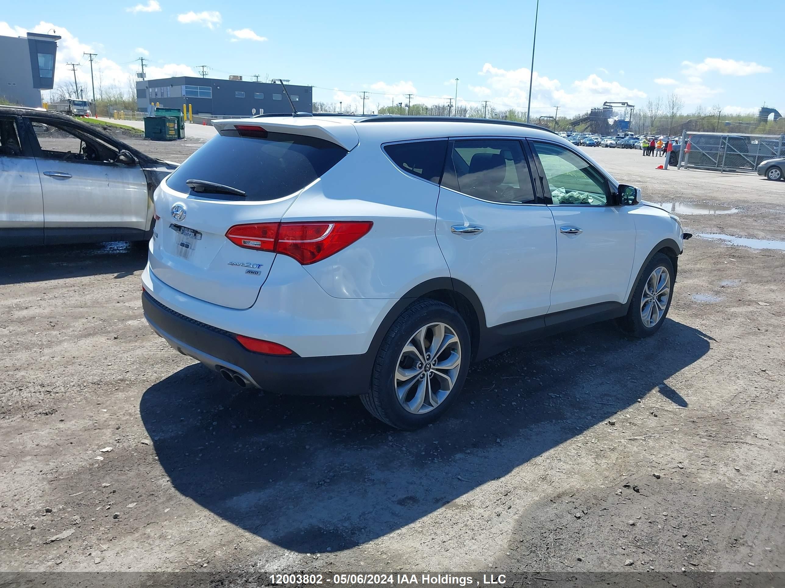 Photo 3 VIN: 5XYZUDLA9EG158765 - HYUNDAI SANTA FE 