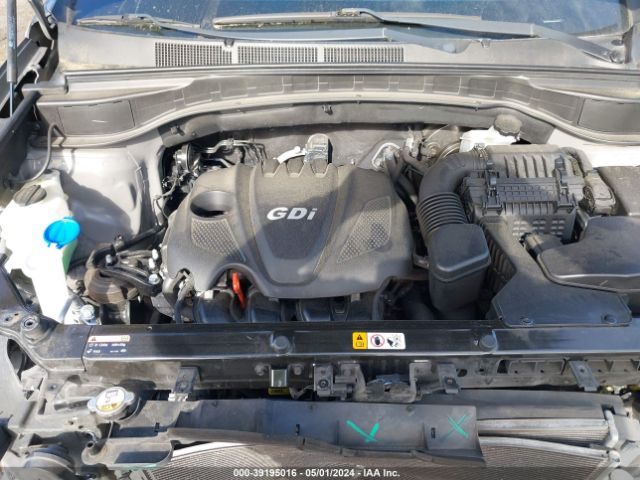 Photo 9 VIN: 5XYZUDLB0EG182977 - HYUNDAI SANTA FE SPORT 