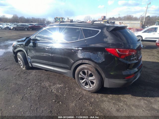 Photo 2 VIN: 5XYZUDLB0GG318172 - HYUNDAI SANTA FE SPORT 