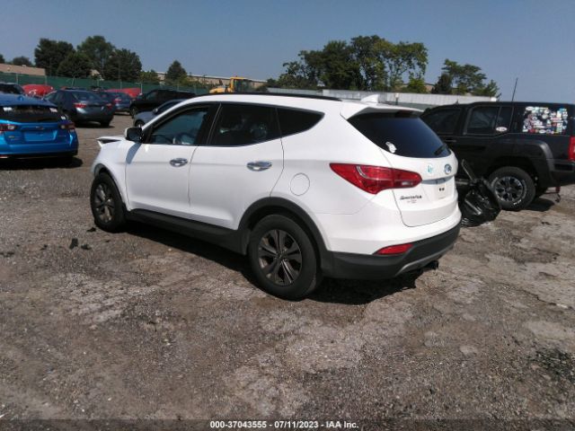 Photo 2 VIN: 5XYZUDLB0GG324215 - HYUNDAI SANTA FE SPORT 