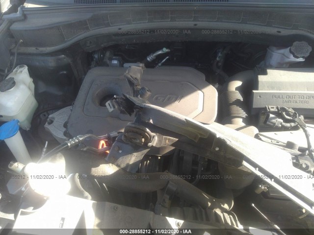 Photo 9 VIN: 5XYZUDLB0HG389518 - HYUNDAI SANTA-FE 