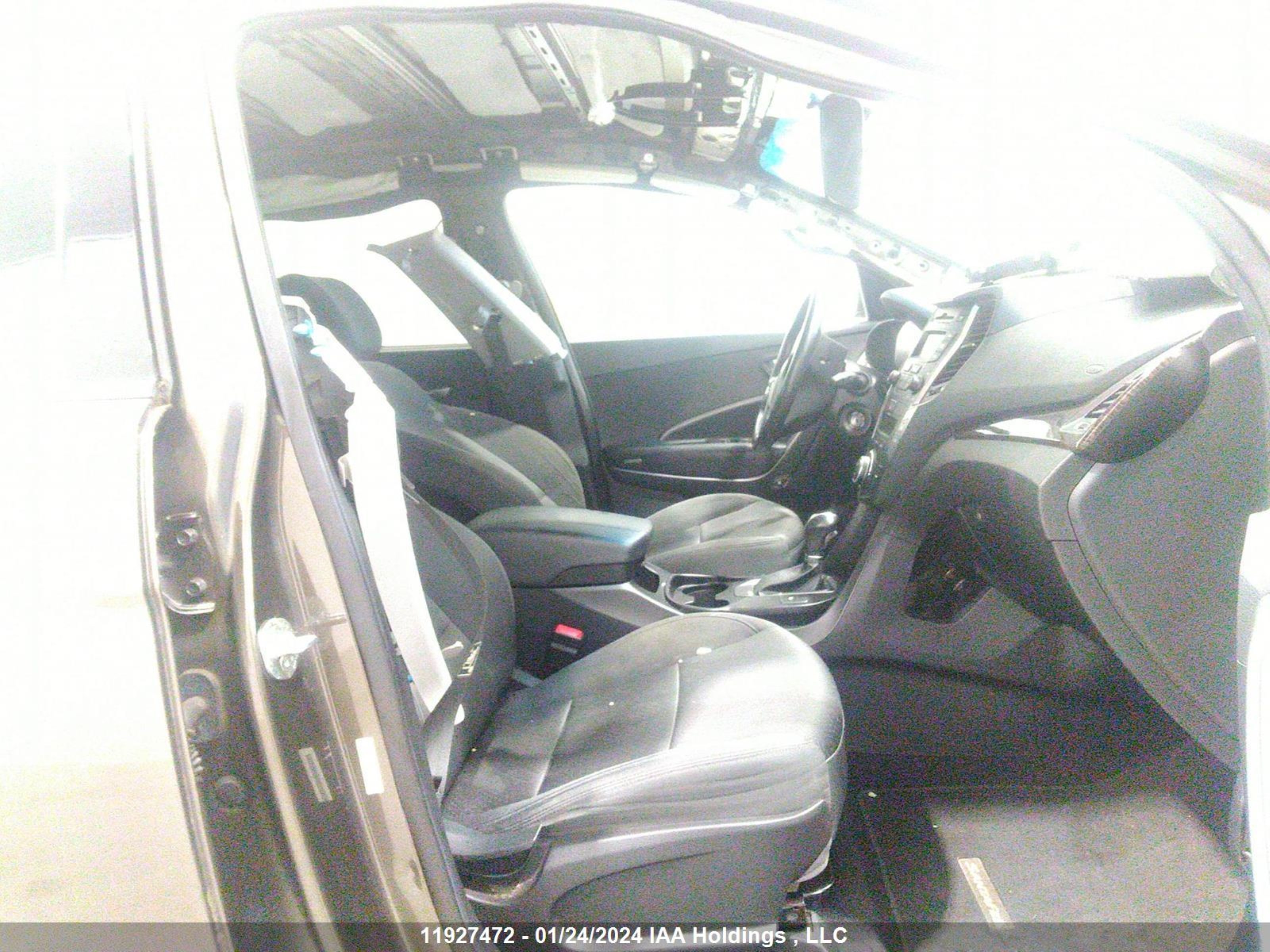 Photo 4 VIN: 5XYZUDLB1EG167971 - HYUNDAI SANTA FE 