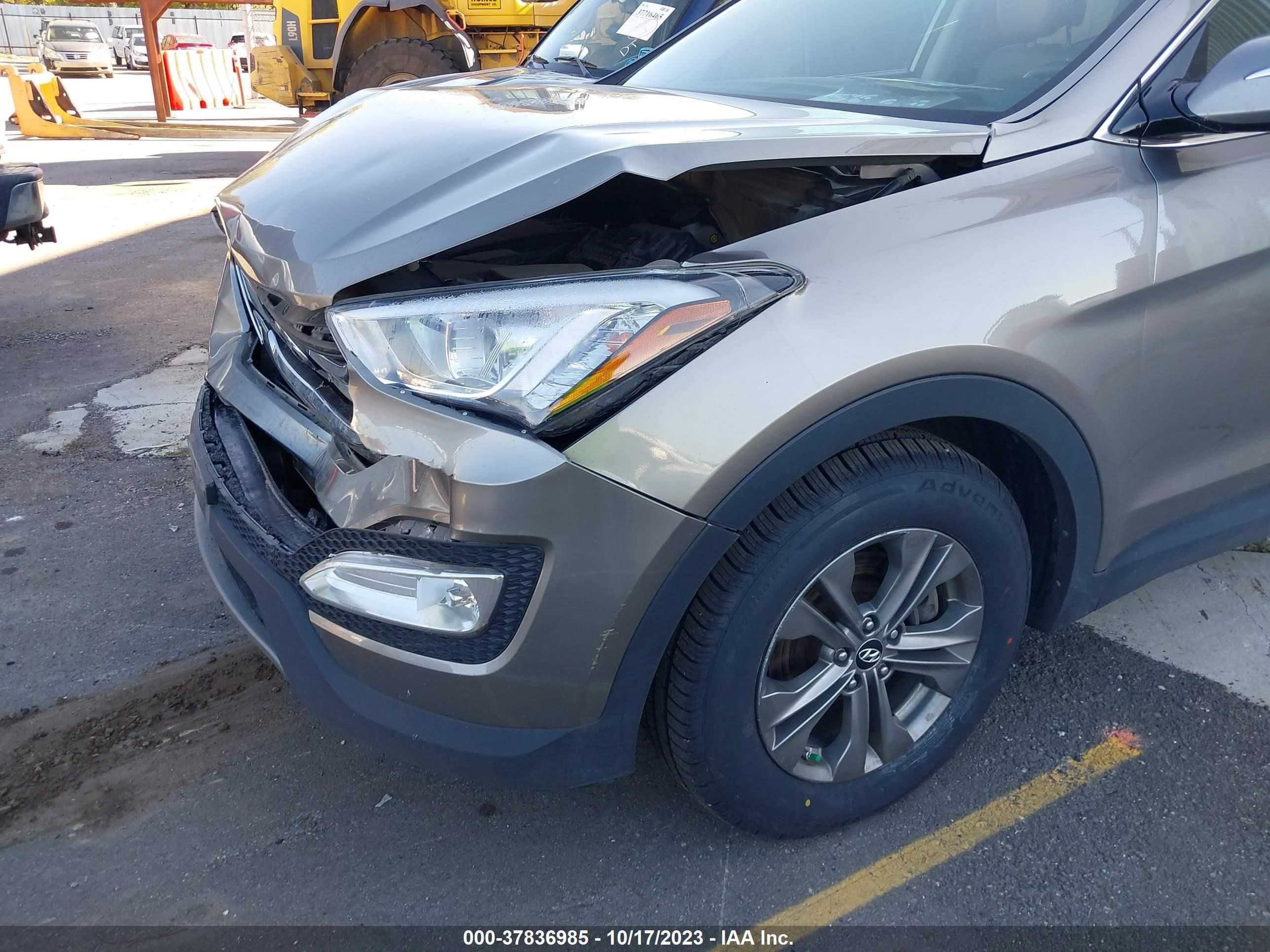 Photo 5 VIN: 5XYZUDLB1EG176329 - HYUNDAI SANTA FE 