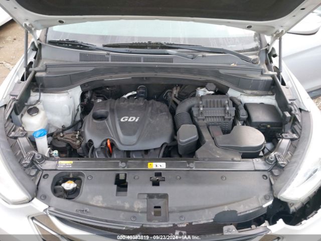 Photo 9 VIN: 5XYZUDLB1FG304764 - HYUNDAI SANTA FE 