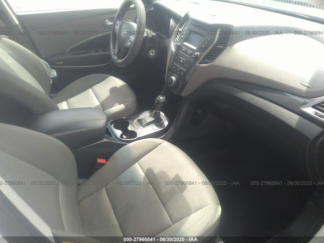 Photo 4 VIN: 5XYZUDLB1GG367137 - HYUNDAI SANTA FE 