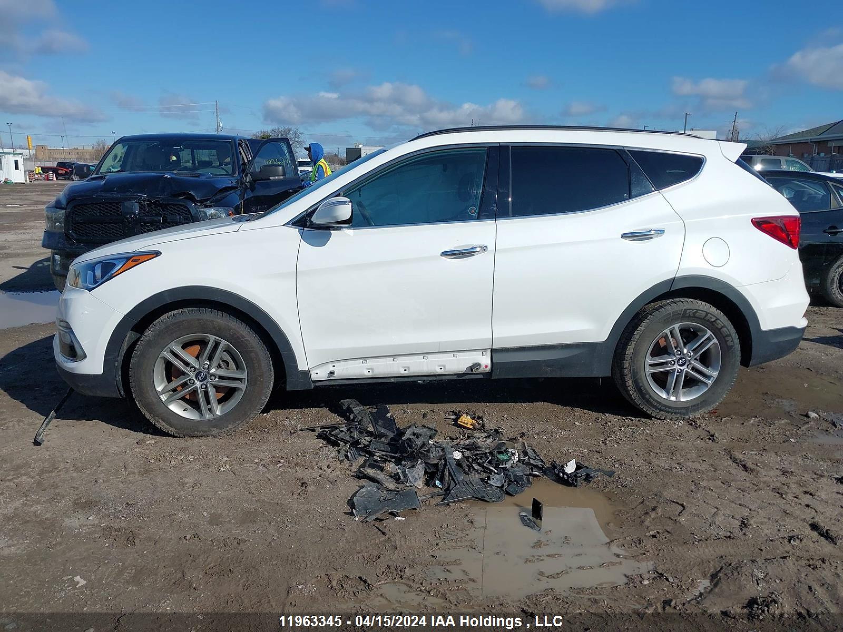 Photo 13 VIN: 5XYZUDLB1HG439519 - HYUNDAI SANTA FE 