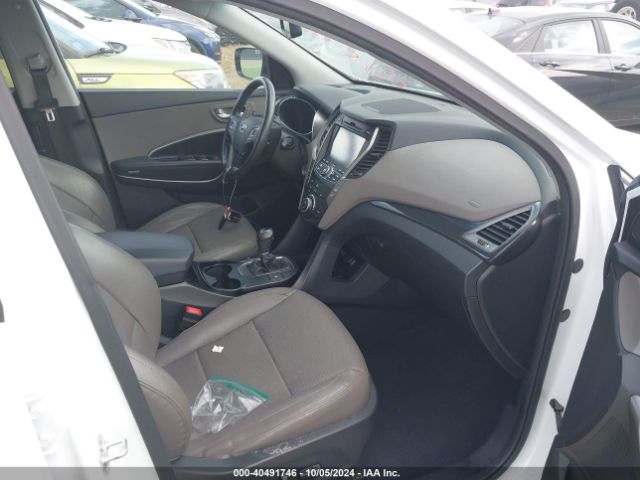 Photo 4 VIN: 5XYZUDLB2FG269247 - HYUNDAI SANTA FE 