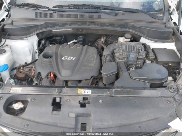 Photo 9 VIN: 5XYZUDLB2FG269247 - HYUNDAI SANTA FE 